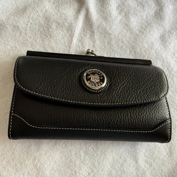 Dooney & Bourke Vintage Black Pebbled & smooth Leather Wallet Clutch - Picture 1 of 12